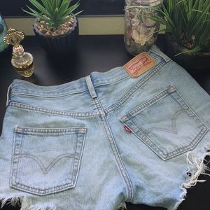Levi’s 501 Button Up Shorts